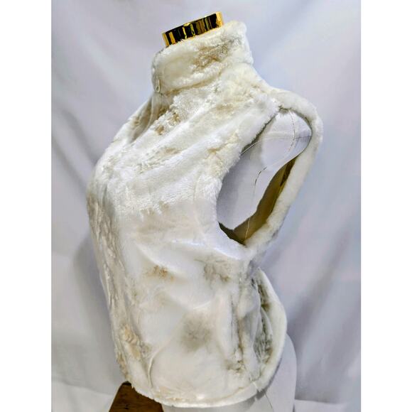 Coldwater Creek Faux Fur Zip Vest Embossed Leaf Cream Made in USA Size S - Picture 3 of 8